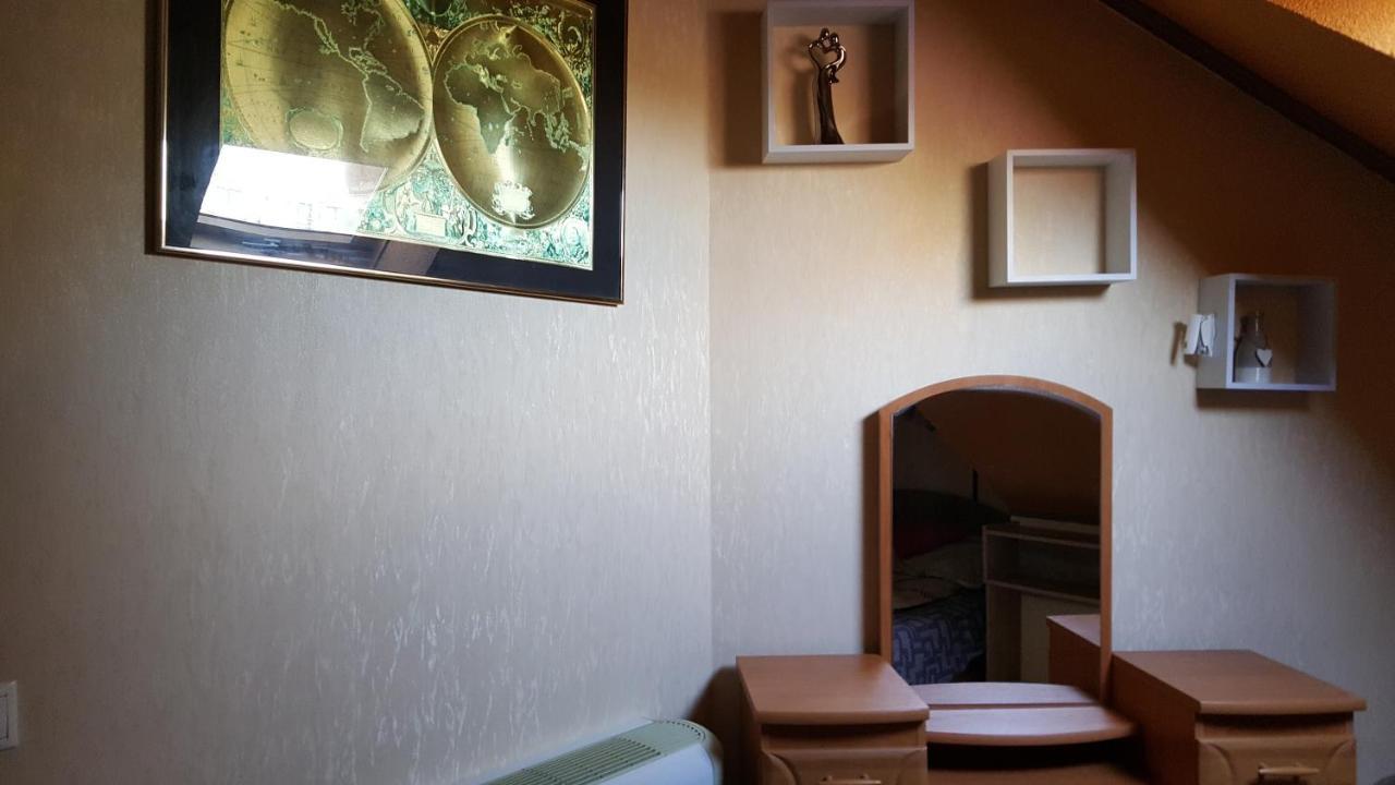 Ferienwohnung Paris-Lux. Hajdúszoboszló Exterior foto
